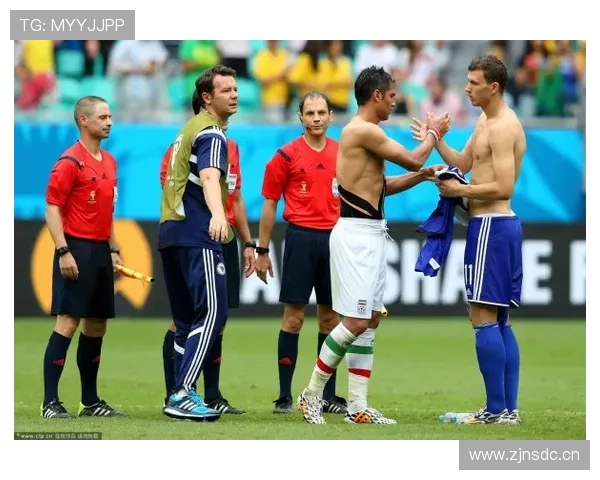 比塞克憧憬泽林斯基射术拜仁球衣