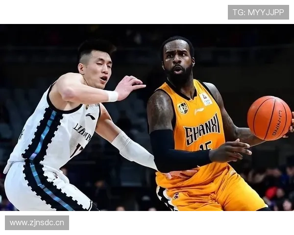 男篮锋线工兵化陷锋无力困局中