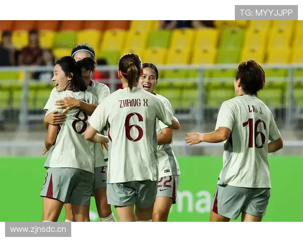 珀斯首训唐佳丽单练陈巧珠缺席 珀斯首训唐佳丽单练陈巧珠缺席