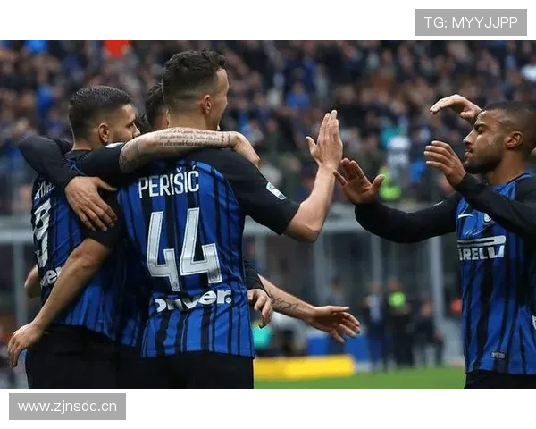 维罗纳对阵米兰：意甲实时比分与首发阵容